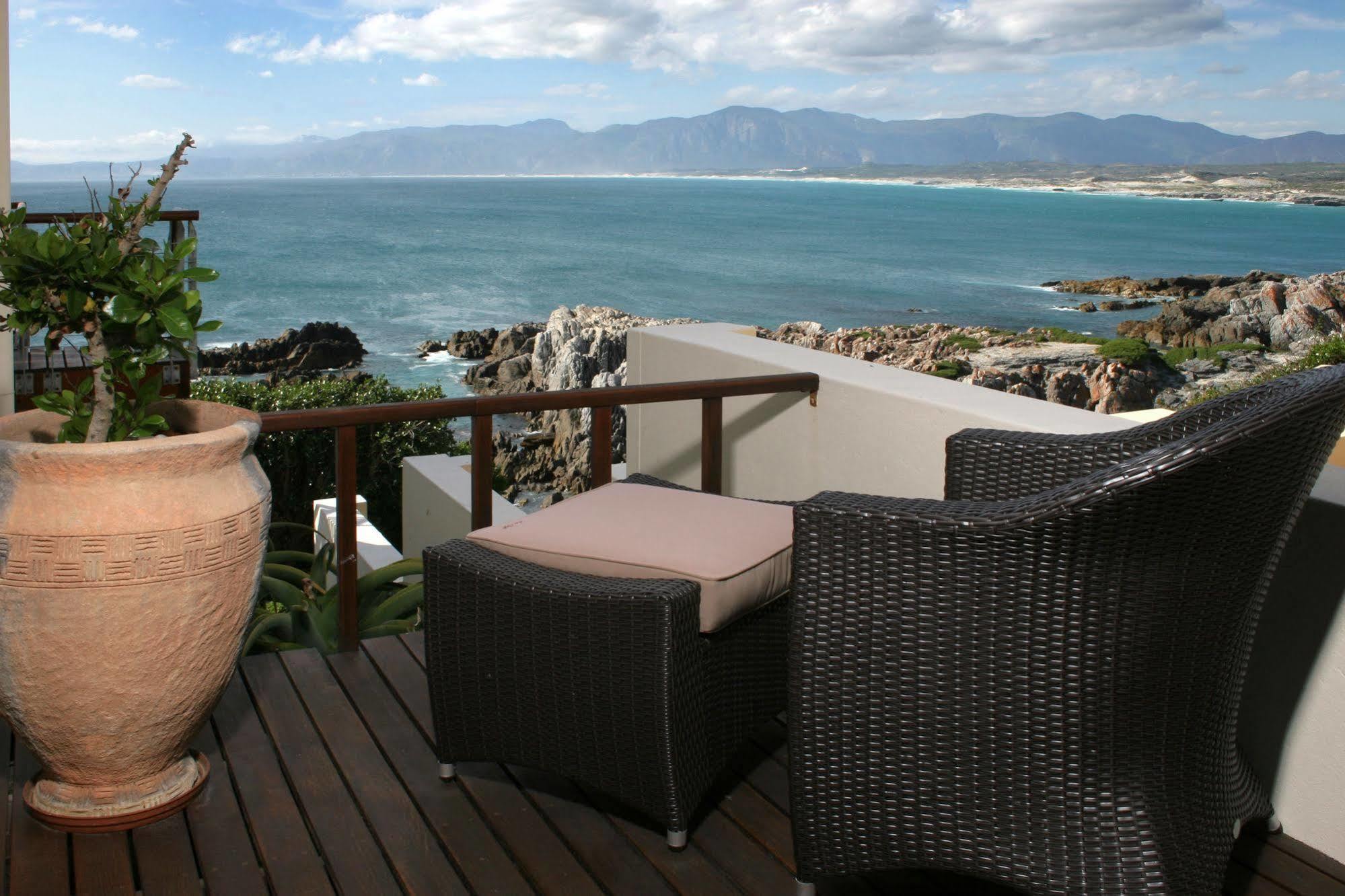 Cliff Lodge Gansbaai Buitenkant foto